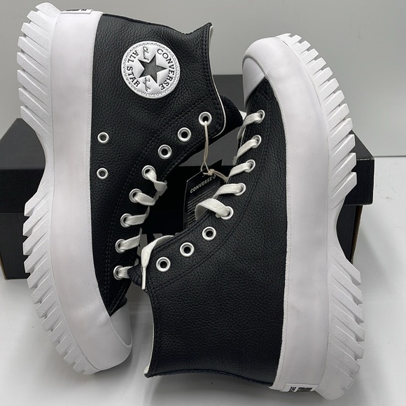 Converse WMNS CTAS LUGGED 2.0 HI
BLACK/EGRET/WHITE A03704C Paltforms Sn… - Picture 8 of 16